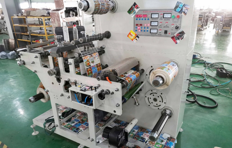 Rotary Automatic Adhesive Sticker Label Die Cutting Machine with Slitting