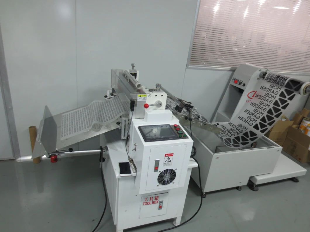 Automatic Sheet Cutting Machine for Pet Film, Paper, Label, Sticker, Nomex, TFT